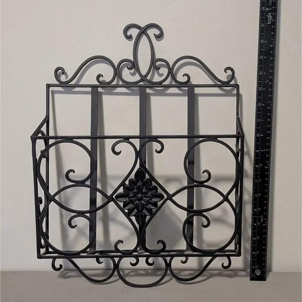 Vtg Ornate Black Cast Iron Scroll Wall Basket Magazine Letter Holder Medallion